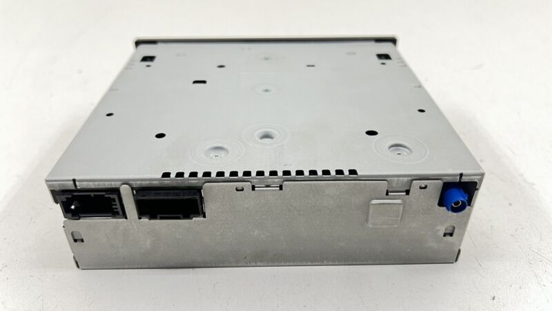 997.642.135.04 / 997 642 135 04 / 99764213504 05-12 PORSCHE 911 997 NAVIGATION NAVI DVD MAP DRIVE PLAYER 997.642.135.04