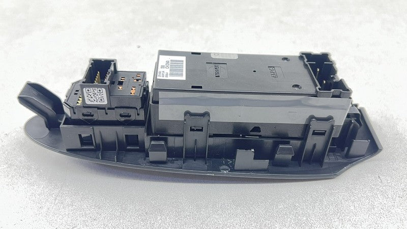 80961-1EA1A / 80961 1EA1A / 809611EA1A 22-25 NISSAN Z LEFT AND RIGHT DOOR WINDOW SWITCH PAIR BLACK OEM