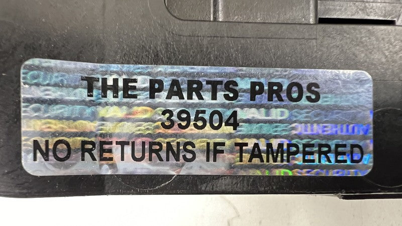 A 205 540 17 50 1750 / A2055401750 / 2055401750 15-21 MERCEDES-BENZ C63S W205 ENGINE BAY FUSE RELAY JUNCTION BOX OEM