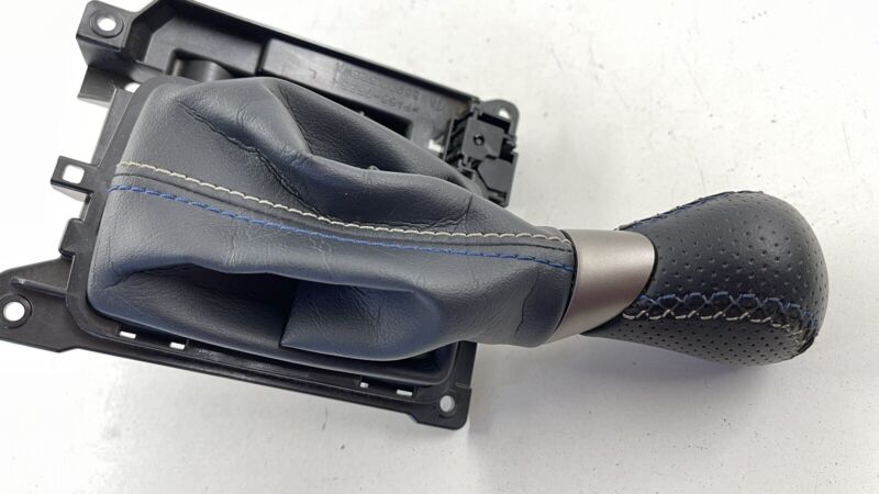 35971K523WA 16-20 LEXUS GS F GEAR SHIFT BOOT SHIFT KNOB 35971K523WA OEM