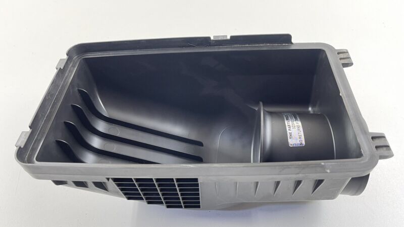 18-22 HONDA ODYSSEY 3.5L TOP PORTION UPPER AIR CLEANER BOX HOUSING COVER LID OEM
