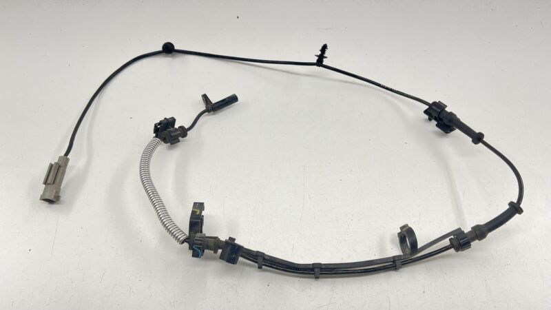04779647AE 11-23 DODGE CHARGER DRIVER LEFT REAR ABS WHEEL SPEED SENSOR 04779647AE OEM