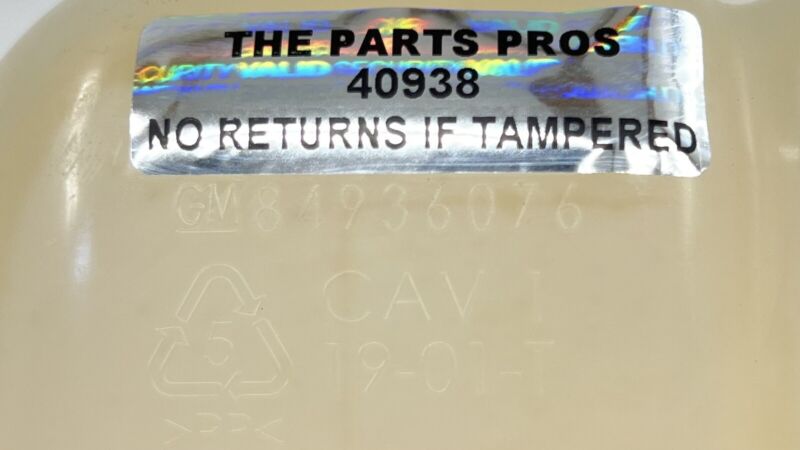 8493 6076 / 84936076 22-24 CADILLAC CT4 V BLACKWING COOLANT OVERFLOW RESERVOIR BOTTLE CONTAINER OEM