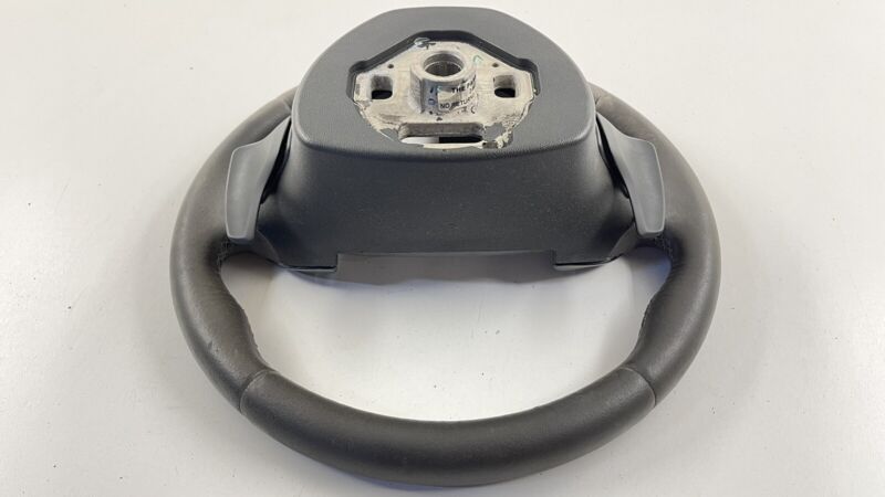 84449668 16-22 CHEVROLET CAMARO SS 1LE STEERING WHEEL SUEDE W/ REV MATCH 84449668 OEM