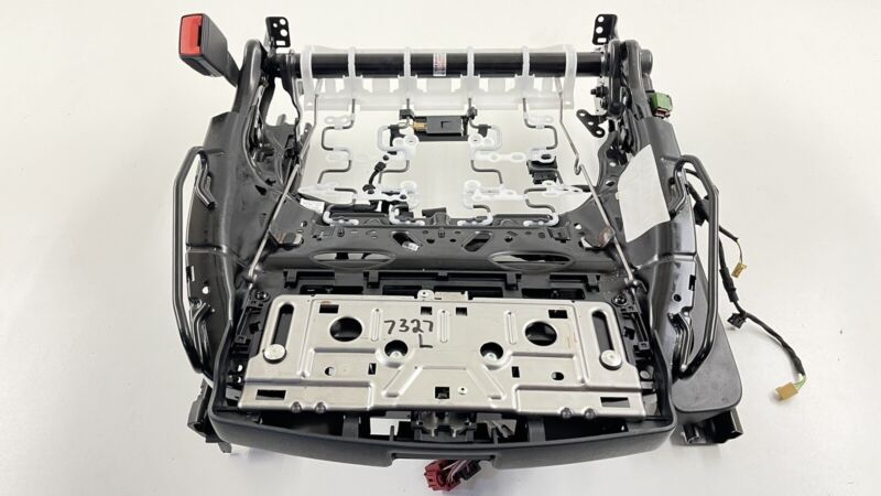 18-23 AUDI S5 DRIVER LEFT FRONT LOWER SEAT TRACK SEAT FRAME SEAT RAIL OEM