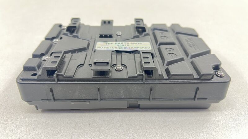 38800-3S5-X030-M1 / 38800 3S5 X030 M1 / 388003S5X030M1 24-25 ACURA INTEGRA TYPE S BODY CONTROL MODULE BCM 38800-3S5-X030