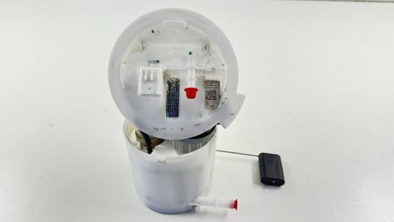 JR3C-9H307-BD / JR3C 9H307 BD / JR3C9H307BD 18-23 FORD MUSTANG GT 5.0L GAS TANK FUEL PUMP SENDING UNIT JR3C-9H307-BD OEM