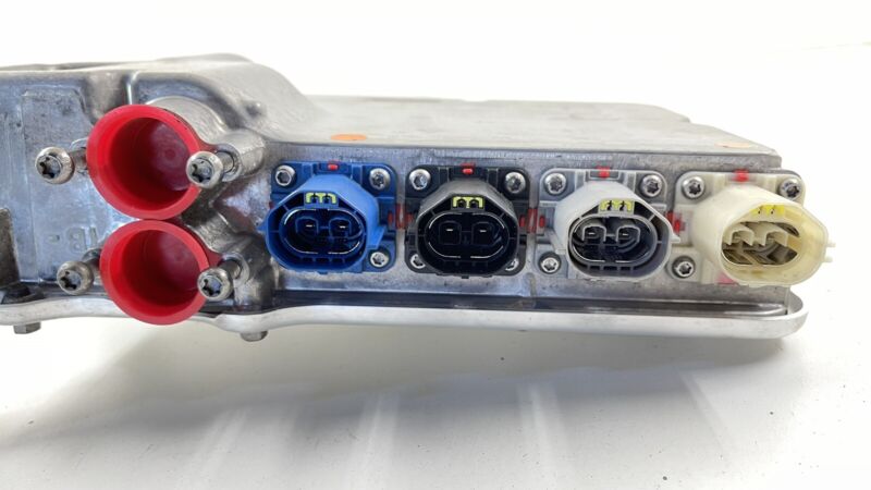 1059891-00-D / 1059891 00 D / 105989100D 17-20 TESLA MODEL S HIGH VOLTAGE DISTRIBUTION JUNCTION BOX 1059891-00-D OEM