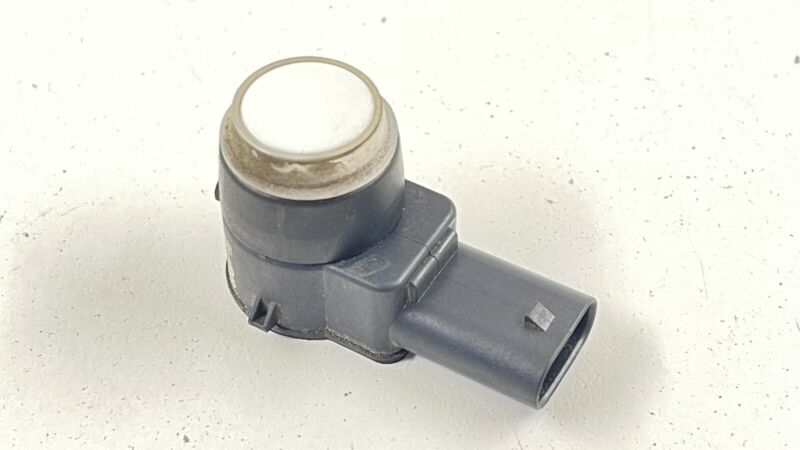 2125420018 / A2125420018 / A 212 542 00 18 0018 13-16 MERCEDES BENZ GL350 X166 BUMPER PDC PARKING SENSOR PARK AID SENSOR