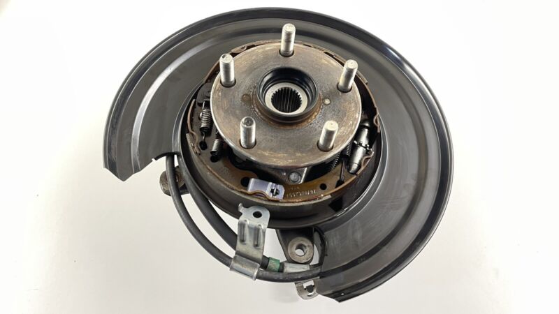 Does Not Apply 15-21 SUBARU WRX STI 2.5L PASSENGER RIGHT REAR SPINDLE KNUCKLE HUB BEARING OEM