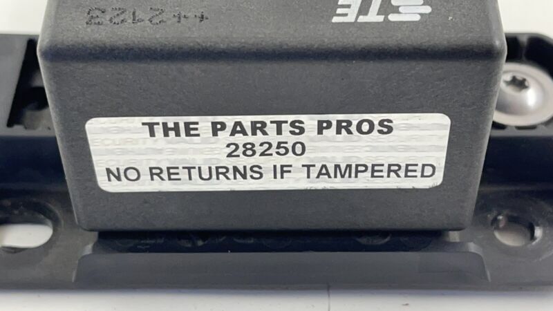 6 836 504 / 6836504 20-23 TOYOTA SUPRA RADIATOR COOLING FAN MOTOR RELAY CONTROL MODULE 6836504 OEM