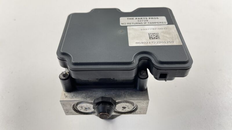1037797-00-D / 1037797 00 D / 103779700D 17-20 TESLA MODEL S ABS ANTI LOCK BRAKE PUMP MODULE 1037797-00-D OEM