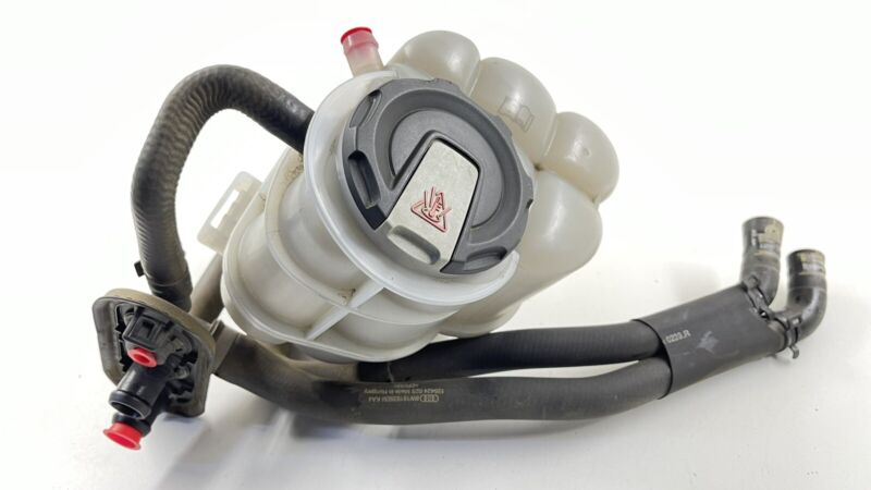 8W1 121 405 J / 8W1121405J 18-20 AUDI S4 RADIATOR COOLANT RESERVOIR TANK BOTTLE 8W1 121 403 B OEM
