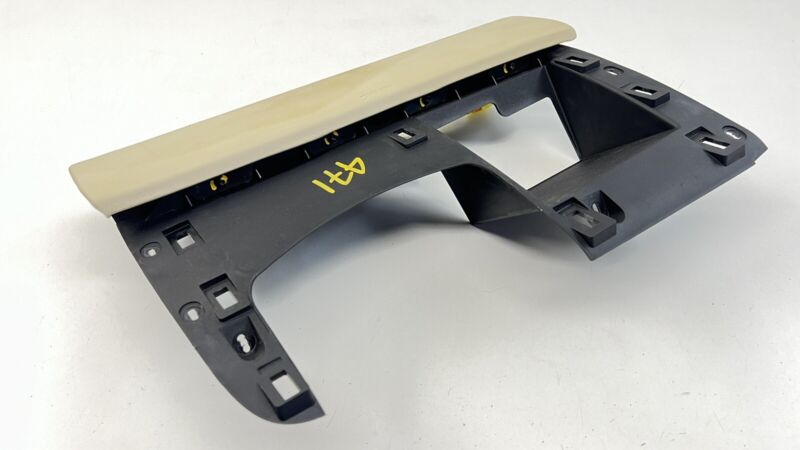 3W1.880.922 / 3W1 880 922 / 3W1880922 13-18 BENTLEY FLYING SPUR DRIVER LEFT FRONT KNEE AIRBAG AIR BAG SRS OEM