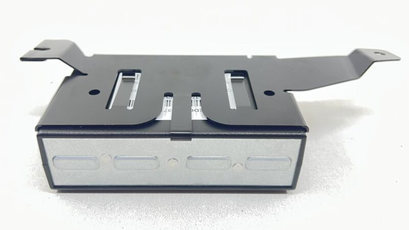 7 840 414 / 7840414 06-10 BMW M6 E63 E64 ELECTRONIC SUSPENSION DAMPER CONTROL MODULE OEM
