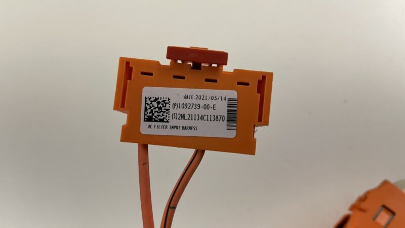 1092739-00-E / 1092739 00 E / 109273900E 20-23 TESLA MODEL Y BATTERY FC CONTRACTOR AC FILTER INPUT HARNESS 147042600A OE
