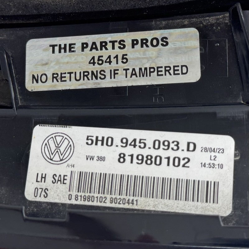 5H0.945.093.D / 5H0-945-093-D / 5H0 945 093 D / 5H0945093D 22-24 VOLKSWAGEN GOLF R MK8 DRIVER LEFT REAR INNER TAILLIGHT