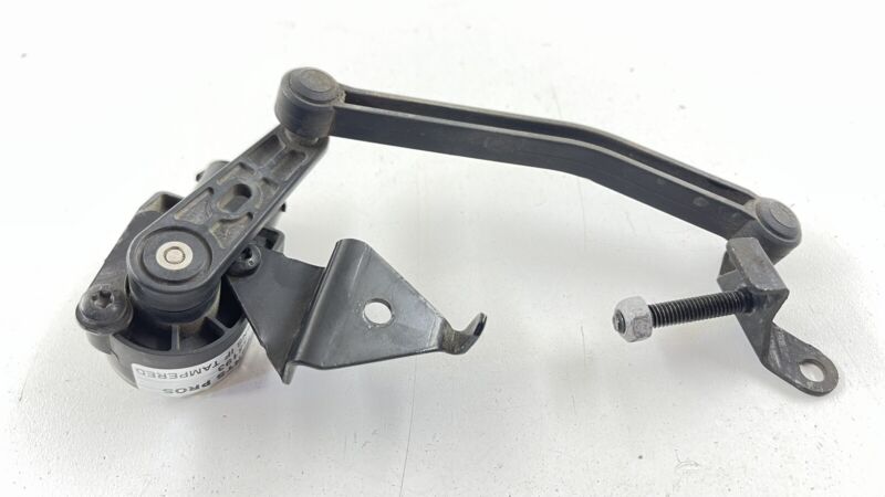 1663230740 / A1663230740 / A 166 323 07 40 0740 13-16 MERCEDES BENZ GL350 X166 RIGHT FRONT HEADLIGHT HEIGHT LEVEL SENSOR
