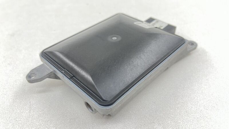 970 618 77051 / 97061877051 14-16 PORSCHE PANAMERA BLIND SPOT DETECTION SENSOR RADAR MONITOR 97061877051 OEM