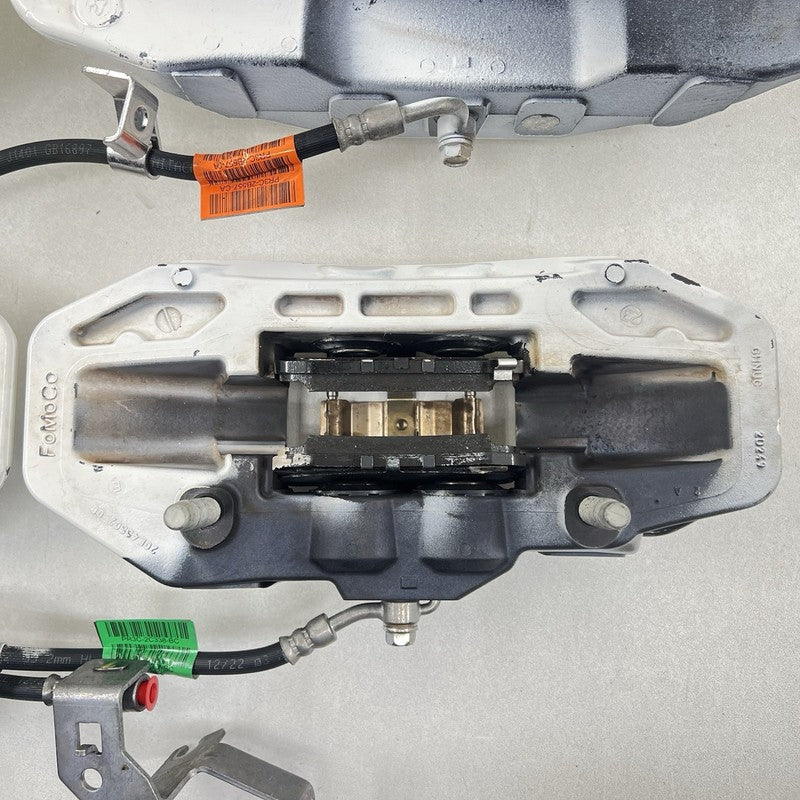 24-25 FORD MUSTANG GT PERFORMANCE PACKAGE BREMBO CALIPER BRAKE SET OEM *NOTE*