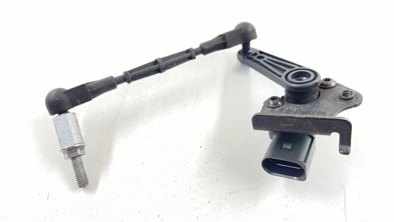 8W0 941 310 C / 8W0941310C 17-23 AUDI A4 S4 A5 S5 RIGHT REAR HEADLIGHT HEIGHT LEVEL SENSOR 4M0907503 OEM