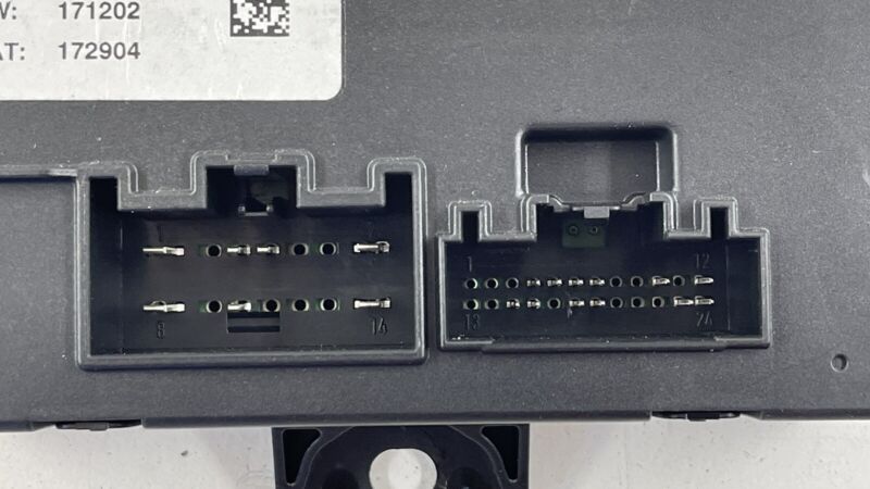 670037049 14-23 MASERATI QUATTROPORTE TRUNK HANDS FREE RELEASE MODULE 670037049 OEM