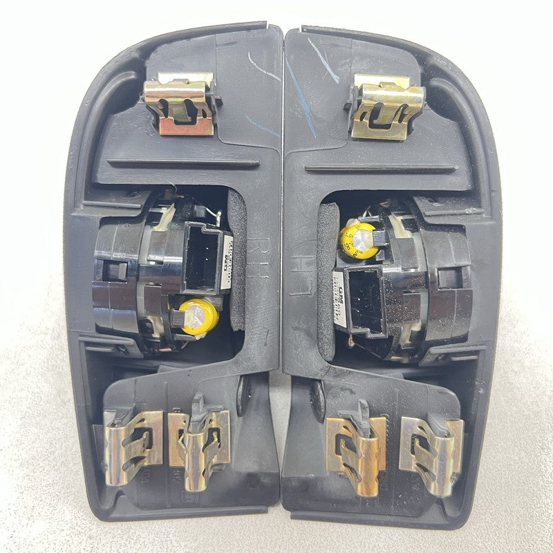 13240950 10-15 CHEVROLET CAMARO SS LEFT AND RIGHT DOOR PANEL CORNER TWEETER SPEAKERS OEM