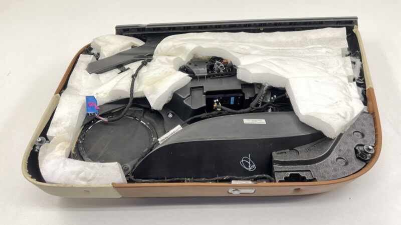 4W0 819 869 / 4W0819869 13-18 BENTLEY FLYING SPUR DRIVER LEFT FRONT DOOR PANEL COVER TRIM OEM