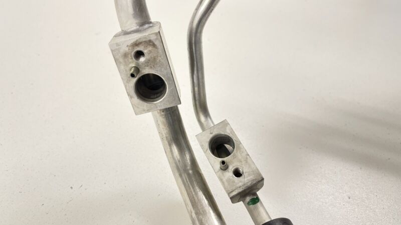 4H1 260 713 S / 4H1260713S 15-18 AUDI A8 4.0L HVAC AIR CONDITIONING AC LINE HOSE PIPE TUBE ASSEMBLY OEM
