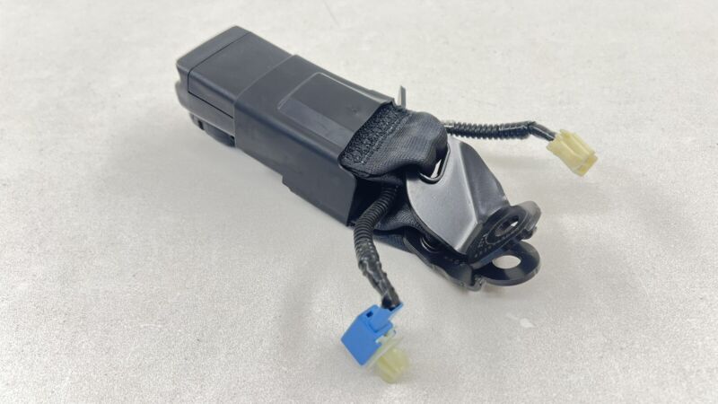 24-25 SUBARU CROSSTREK LEFT RIGHT CENTER REAR SEAT BELT SEATBELT BUCKLE SET OEM