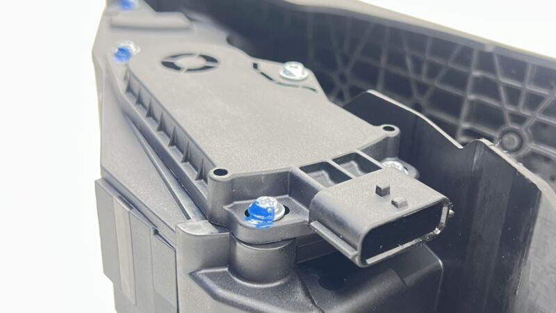 18002-1NC0C / 18002 1NC0C / 180021NC0C 24-25 NISSAN Z NISMO GAS PEDAL THROTTLE ACCELERATOR SENSOR 18002-1NC0C OEM