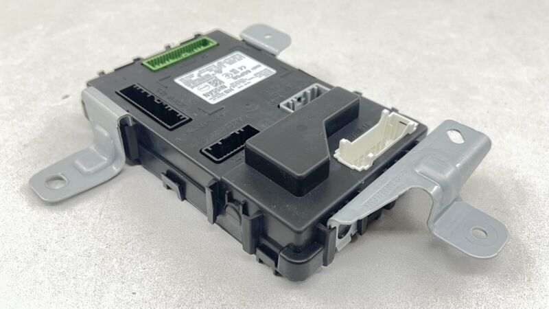 284B1-6GP5B / 284B1 6GP5B / 284B16GP5B 2024 NISSAN Z NISMO ENGINE CONTROL MODULE ECU BODY CONTROL MODULE KEY SET OEM