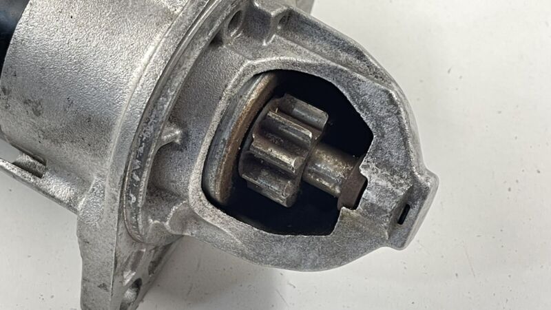 23300 AA710 15-21 SUBARU WRX FA20 2.0L A/T MOTOR ENGINE STARTER ASSEMBLY 23300 AA710 OEM