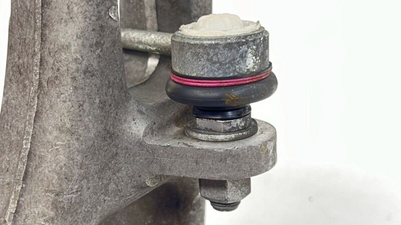 07-17 ASTON MARTIN VANTAGE DRIVER LEFT FRONT CONTROL ARM PAIR OEM