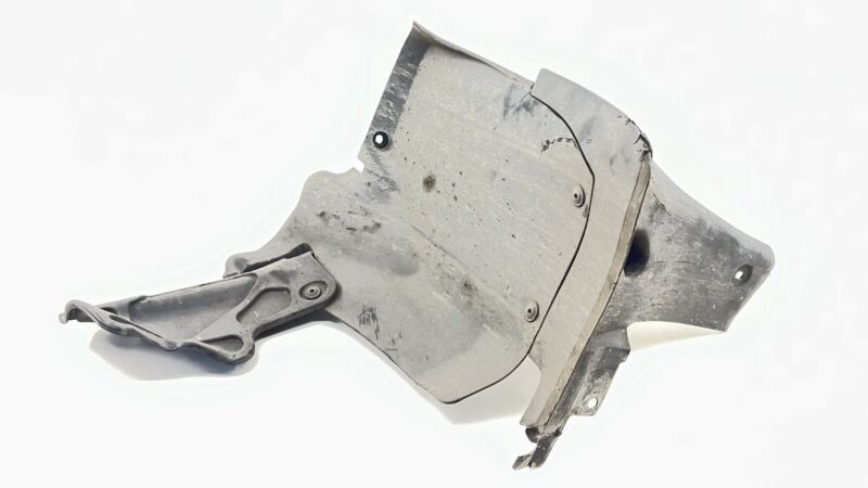 987.504.574.01 / 987 504 574 01 / 98750457401 05-12 PORSCHE BOXSTER 987 RIGHT REAR WHEEL ARCH SPLASH GUARD W/ MUD FLAP O