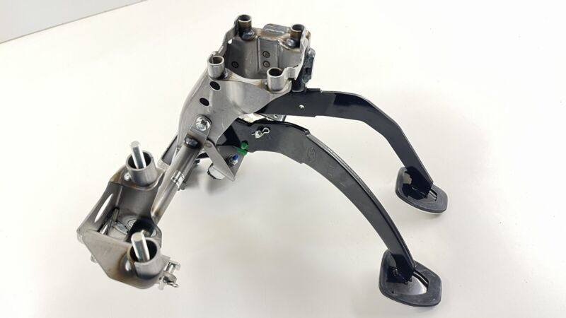 22-23 SUBARU BRZ MANUAL TRANSMISSION CLUTCH BRAKE PEDAL ASSEMBLY OEM