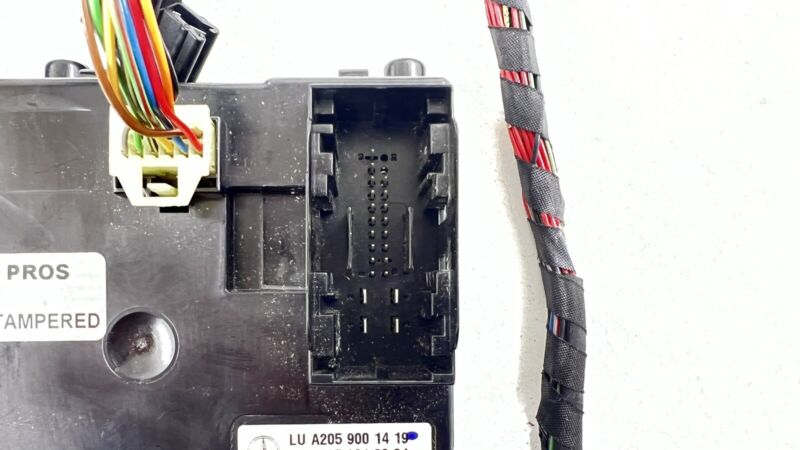 2058200183 / A2058200183 / A 205 820 01 83 0183 15-21 MERCEDES C63S W205 HVAC BOX HEATER AC FLAP MOTOR AIR MIX ACTUATOR