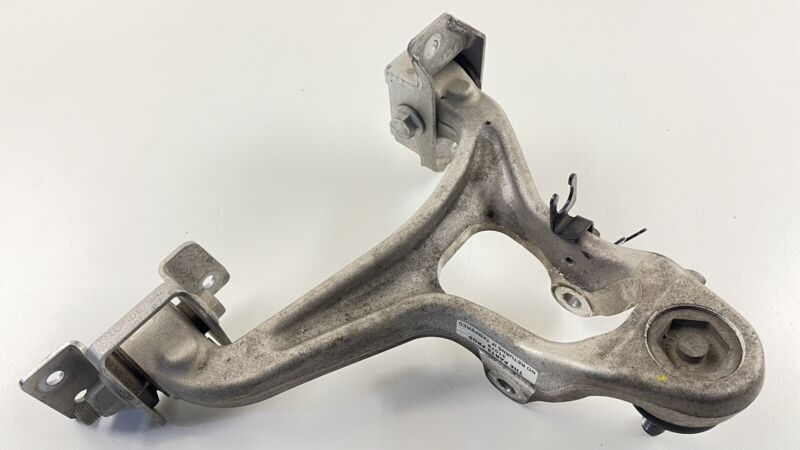 420 407 507 / 420407507 08-15 AUDI R8 SPYDER DRIVER LEFT FRONT UPPER CONTROL ARM 420 407 505 E OEM