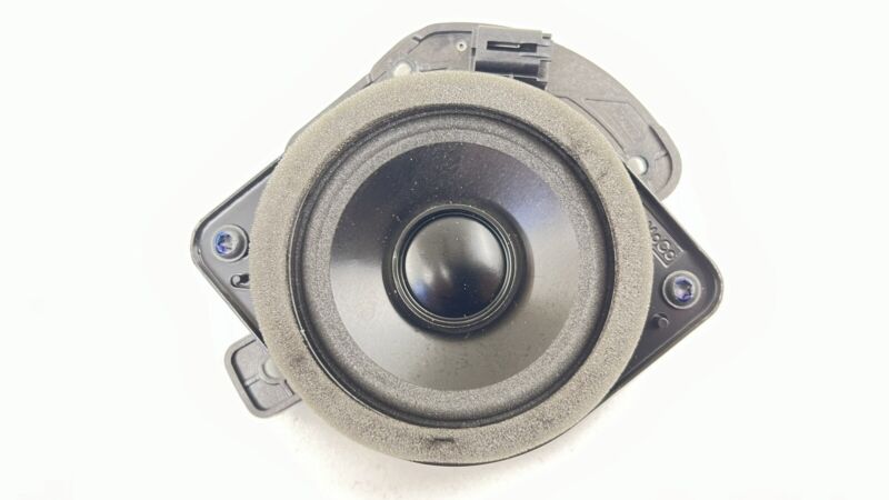 KR3T-19B140-BC / KR3T 19B140 BC / KR3T19B140BC 20-22 FORD MUSTANG GT500 DRIVER LEFT DOOR SPEAKER SET OEM