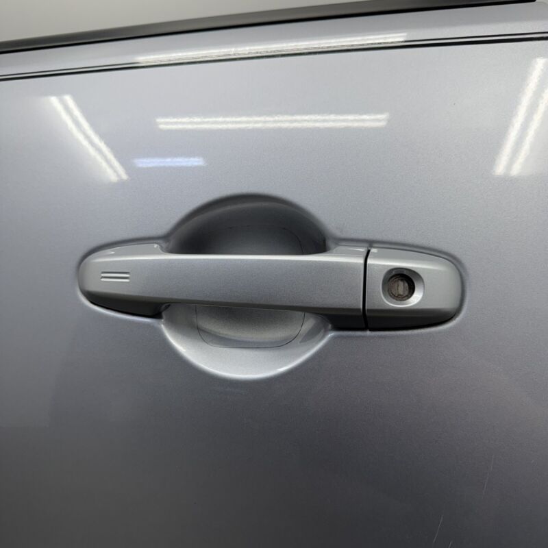 Does not apply 22-25 TOYOTA GR86 SUBARU BRZ DRIVER LEFT DOOR COMPLETE WITH GLASS SILVER OEM