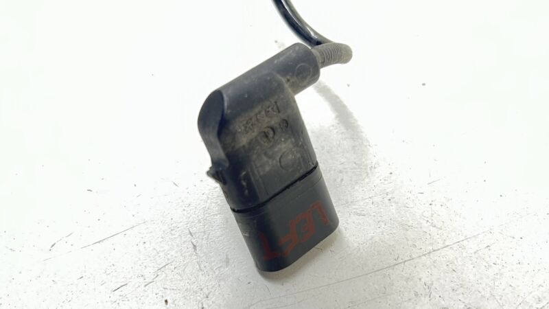 A 205 905 01 05 0105 / A2059050105 / 2059050105 15-21 MERCEDES-BENZ C63S W205 DRIVER LEFT FRONT ABS WHEEL SPEED SENSOR O