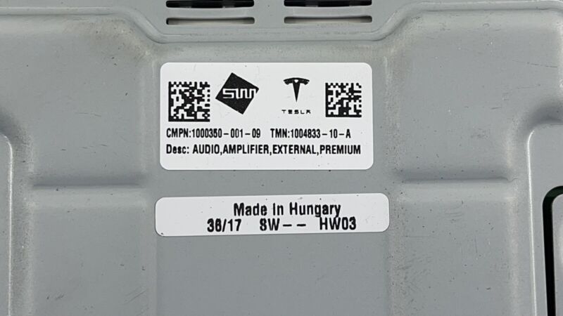 1004833-10-A / 1004833 10 A / 100483310A 17-20 TESLA MODEL S AMPLIFIER AMP AUDIO SOUND 1004833-10-A OEM