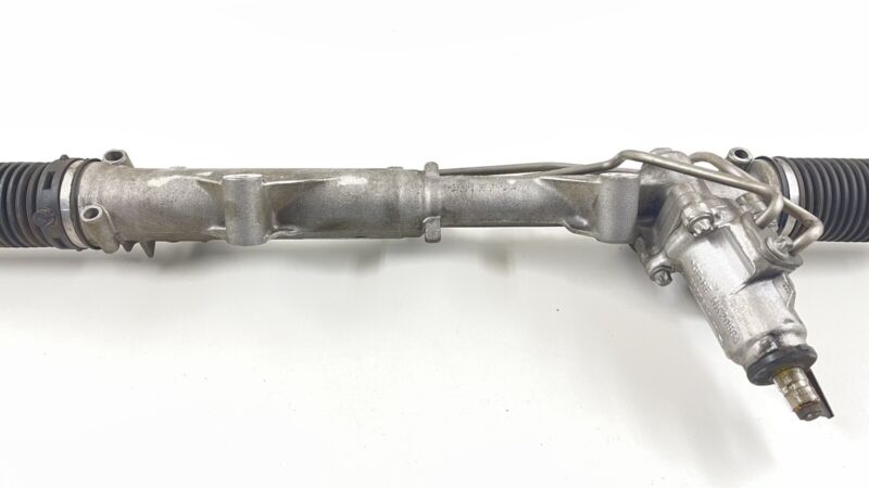 20411011017 / A20411011017 / A 204 1 101 1 017 08-14 MERCEDES BENZ W204 C CLASS POWER STEERING GEAR BOX RACK AND PINION
