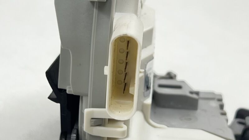8K0 839 015 D / 8K0839015D 10-16 PORSCHE PANAMERA DRIVER LEFT REAR DOOR LOCK LATCH ACTUATOR OEM