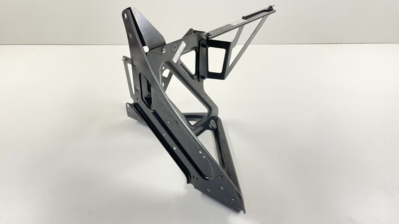 11A4900CP 15-17 MCLAREN 650S LEFT REAR INNER QUARTER PANEL SUPPORT MOUNT BRACKET OEM