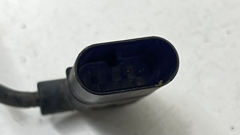 A 205 905 01 05 0105 / A2059050105 / 2059050105 15-21 MERCEDES-BENZ C63S W205 DRIVER LEFT FRONT ABS WHEEL SPEED SENSOR O