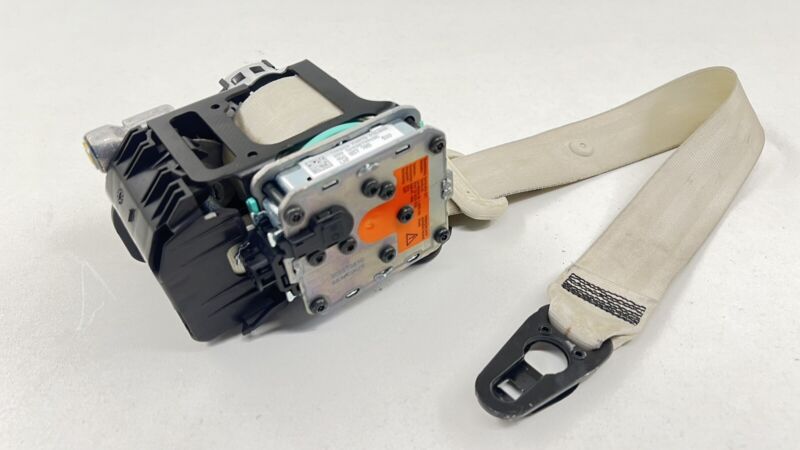 4W1 857 706 / 4W1857706 13-18 BENTLEY FLYING SPUR FRONT AND REAR SEATBELT SEAT BELT RETRACTOR SET OEM