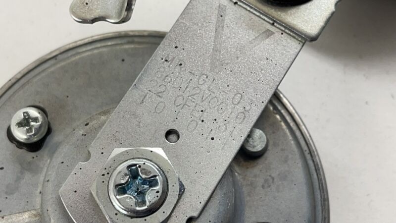 86012SJ110 22-23 SUBARU WRX LOW HIGH NOTE PITCH TONE HORN SIREN ALARM SIGNAL PAIR OEM
