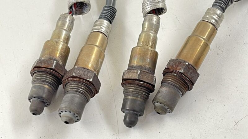 4S0 906 262 / 4S0906262 17-22 AUDI R8 V10 AIR FUEL RATIO EXHAUST OXYGEN O2 SENSOR SET OF 4 OEM