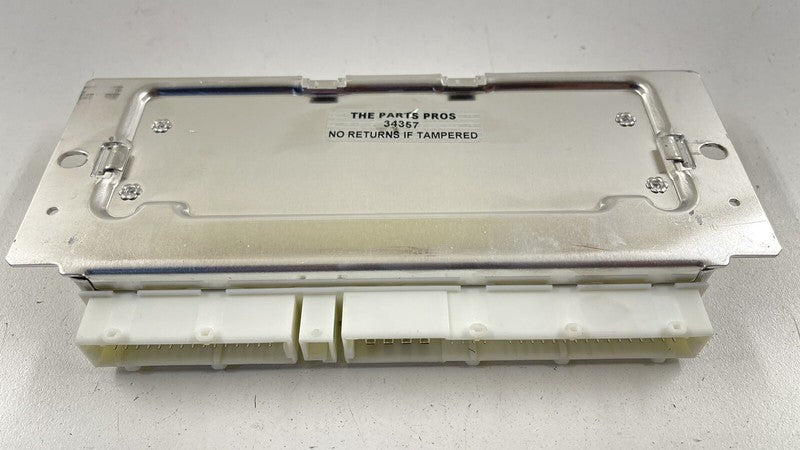 2049005015 / A2049005015 / A 204 900 50 15 5015 14-17 MERCEDES E550 W207 ADAPTIVE SHOCK SUSPENSION CONTROL MODULE 204900